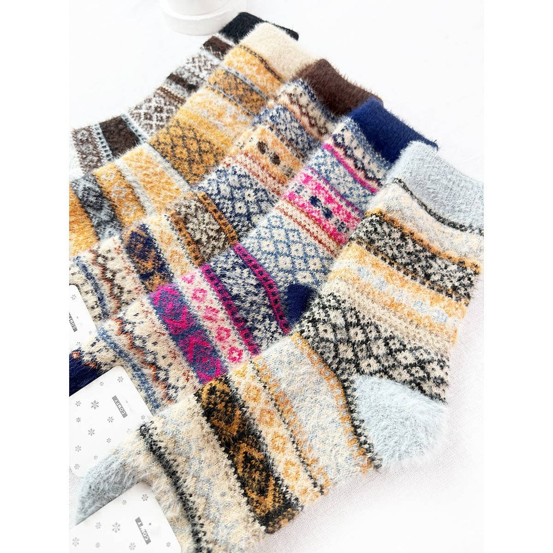 Vintage Winter Warm Mixed Pattern Socks