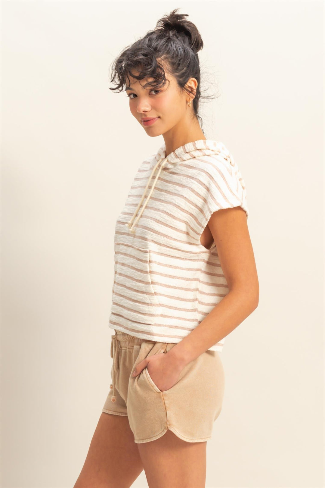 Feels Right Striped Short Sleeve Pullover Hoodie Top in Cream/Taupe