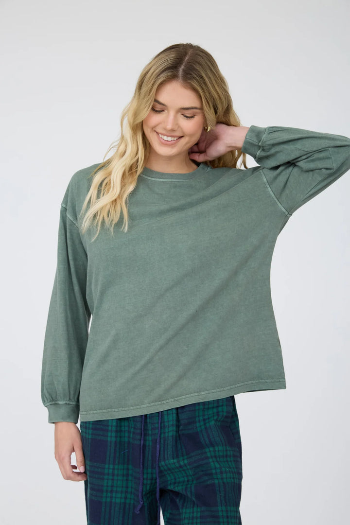 Fall Feeling Washed Crew Neck Long Sleeve Top in Green