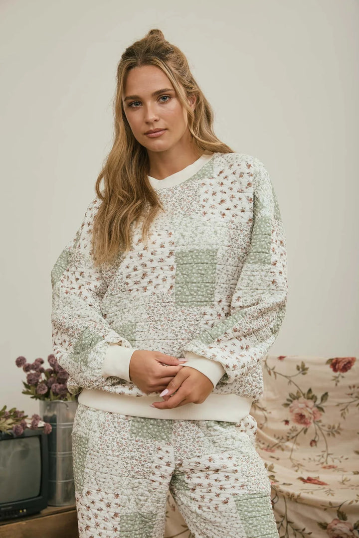 Good Idea Multi-Floral Patchwork Long Sleeve Knit Top