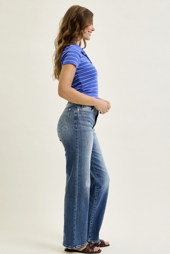 Mila Medium Rise Straight Jeans by Judy Blue