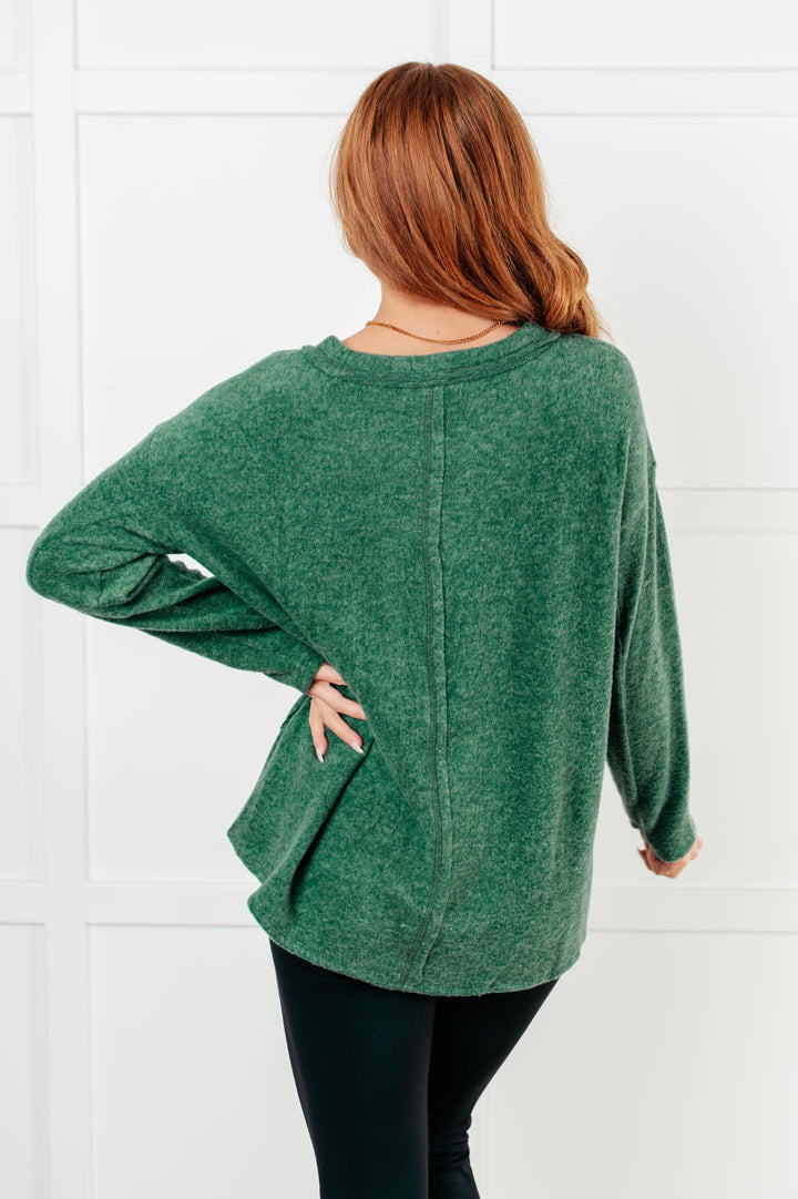 Simple Silhouette Brushed Hacci Sweater in Dark Green