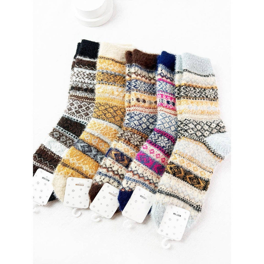 Vintage Winter Warm Mixed Pattern Socks