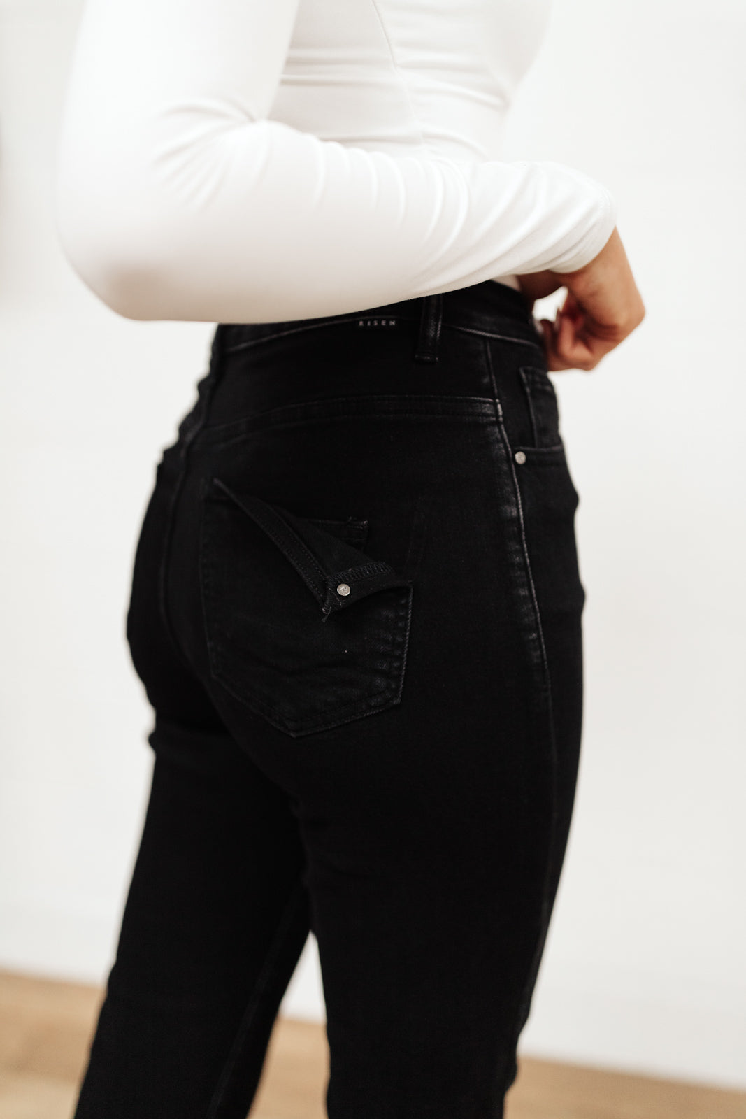 High Waist Mom Fit Jeans In Black